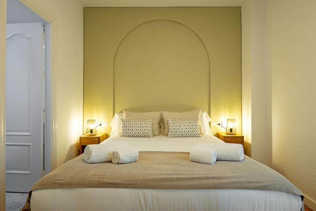 Triana Deluxe By Valcambre Apartment Seville Exterior photo