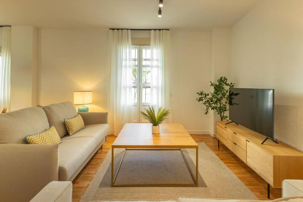 Triana Deluxe By Valcambre Apartment Seville Exterior photo